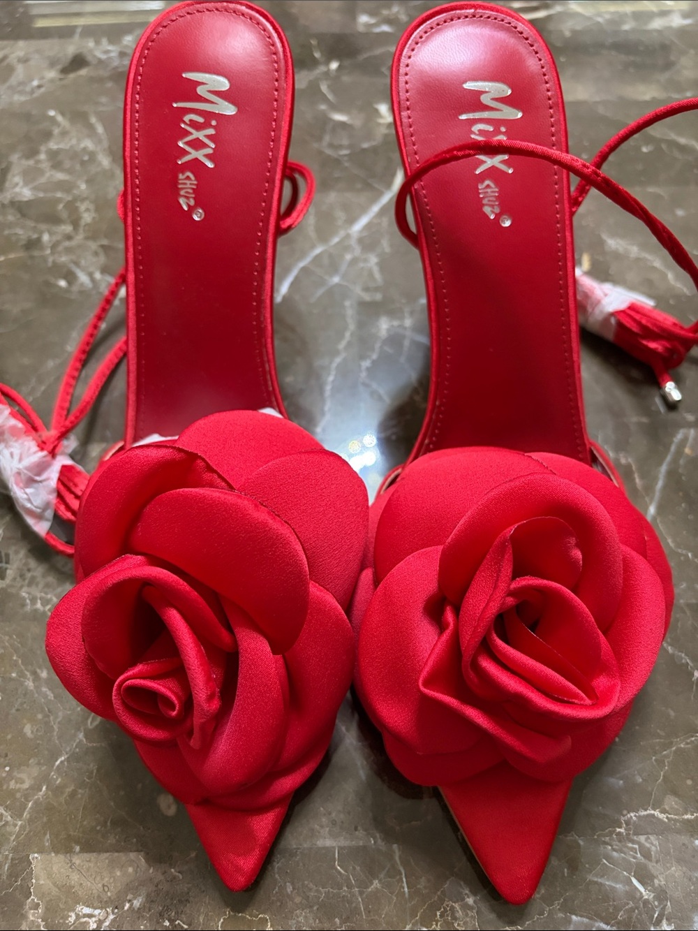 Mixx Shuz Red Rose Applique Pointed-Toe Lace-Up Heels
